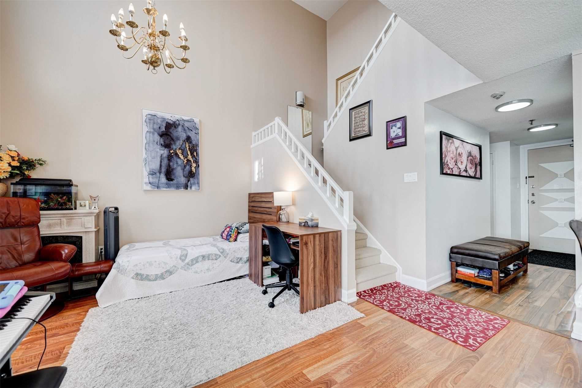 5800 Sheppard Avenue E, #516