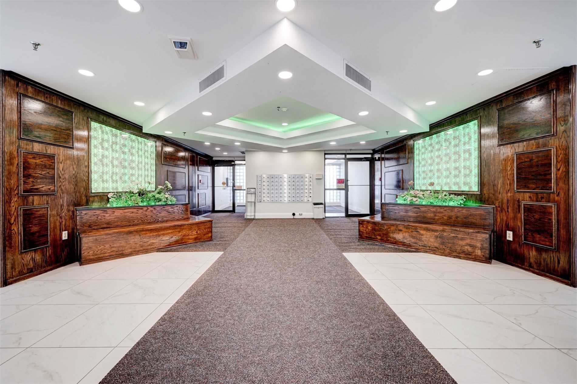 5800 Sheppard Avenue E, #516