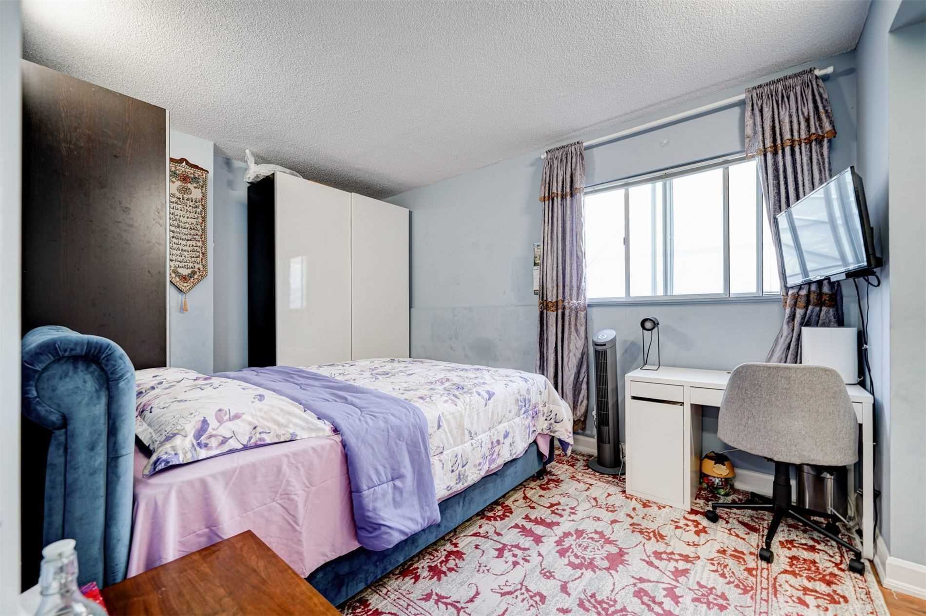 5800 Sheppard Avenue E, #516