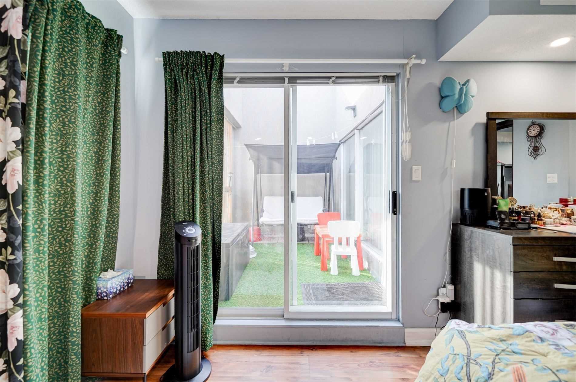 5800 Sheppard Avenue E, #516