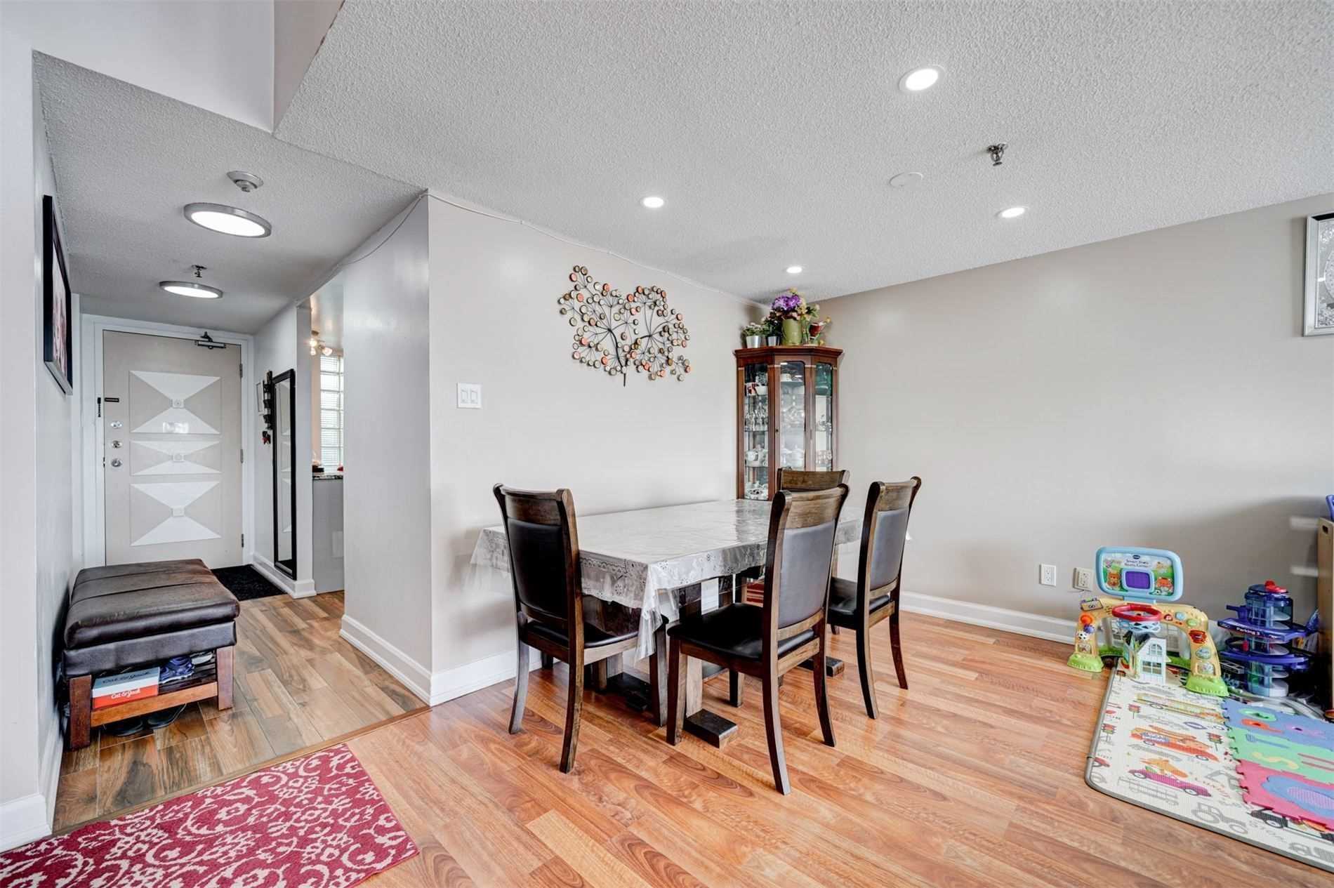 5800 Sheppard Avenue E, #516