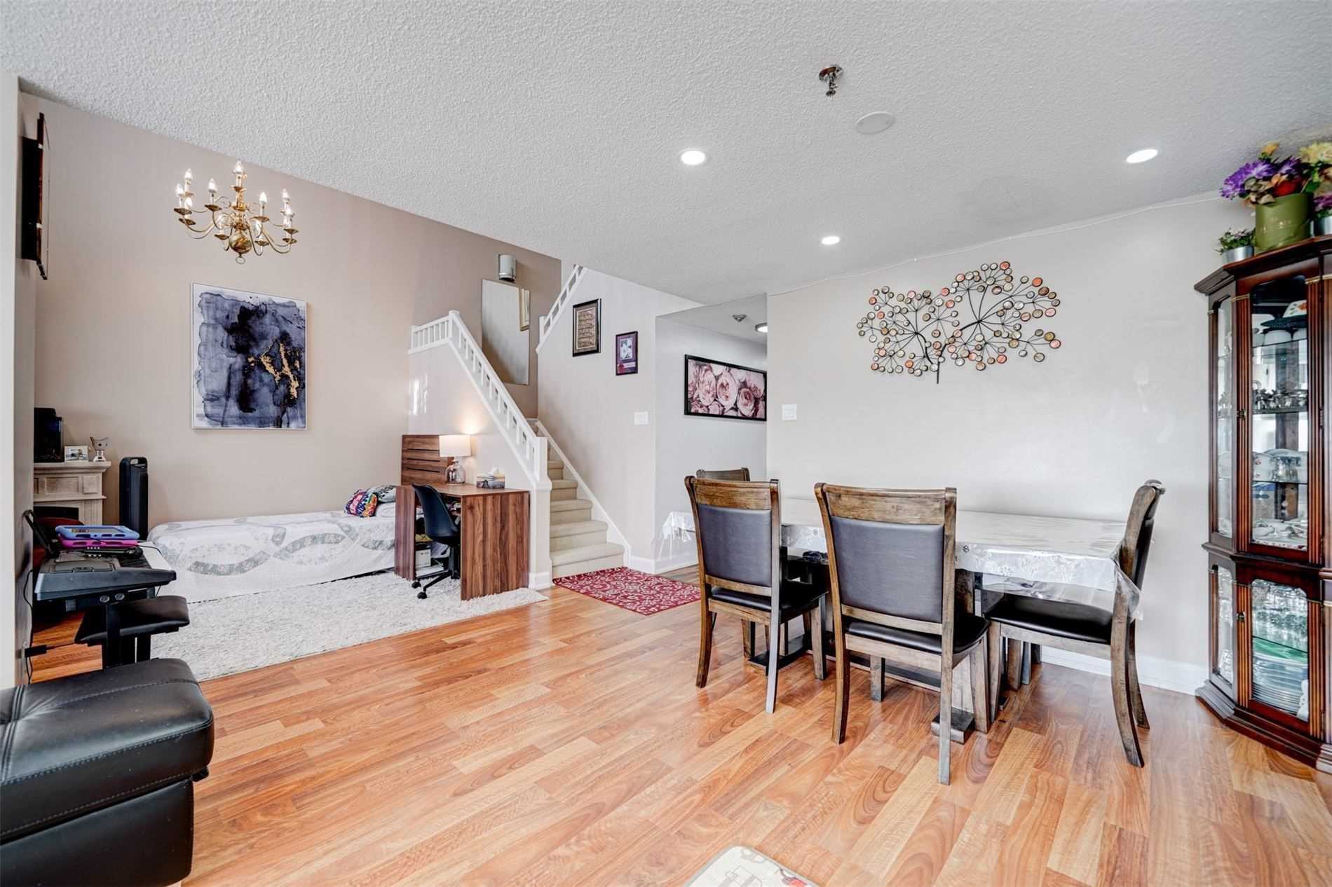 5800 Sheppard Avenue E, #516
