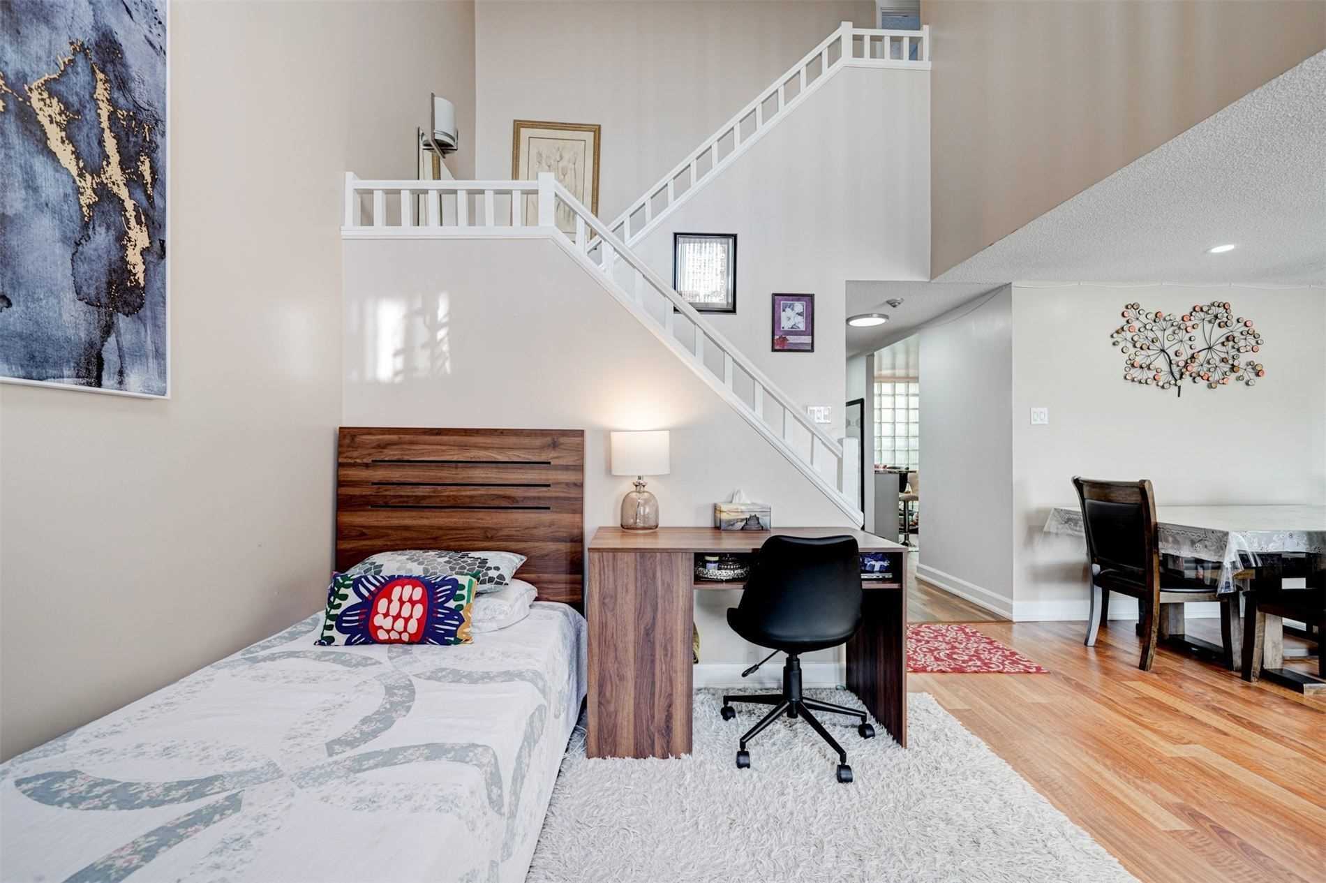 5800 Sheppard Avenue E, #516