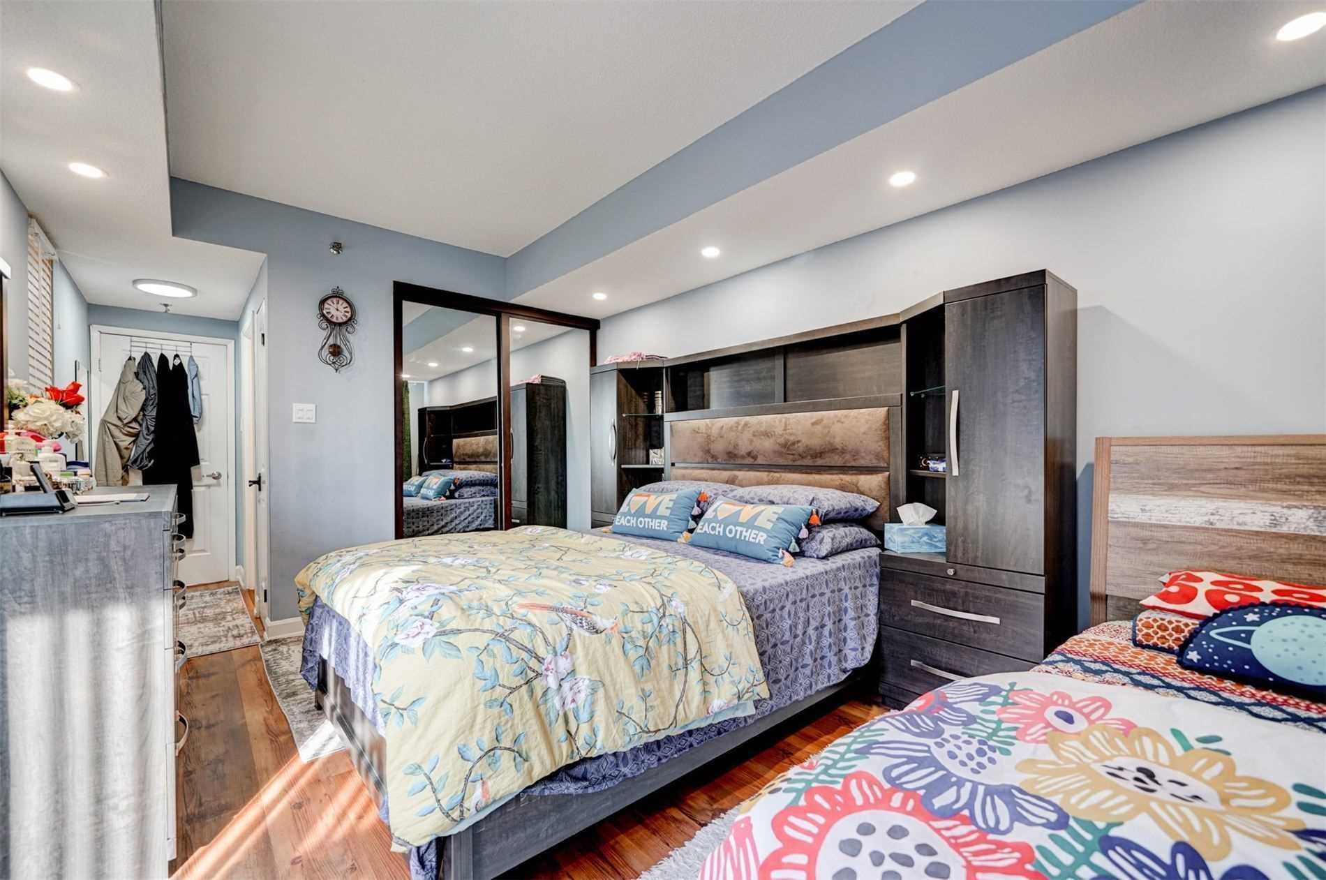 5800 Sheppard Avenue E, #516
