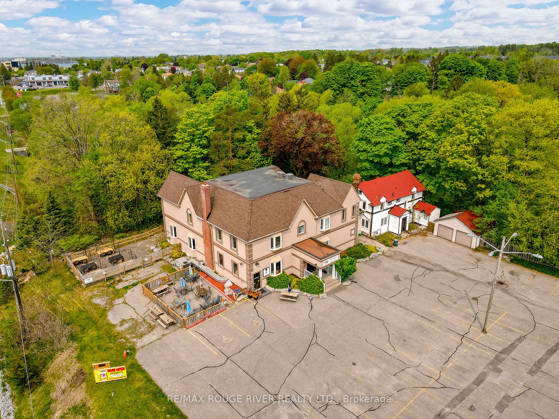 Listing E6010584 - Large Photo # 2
