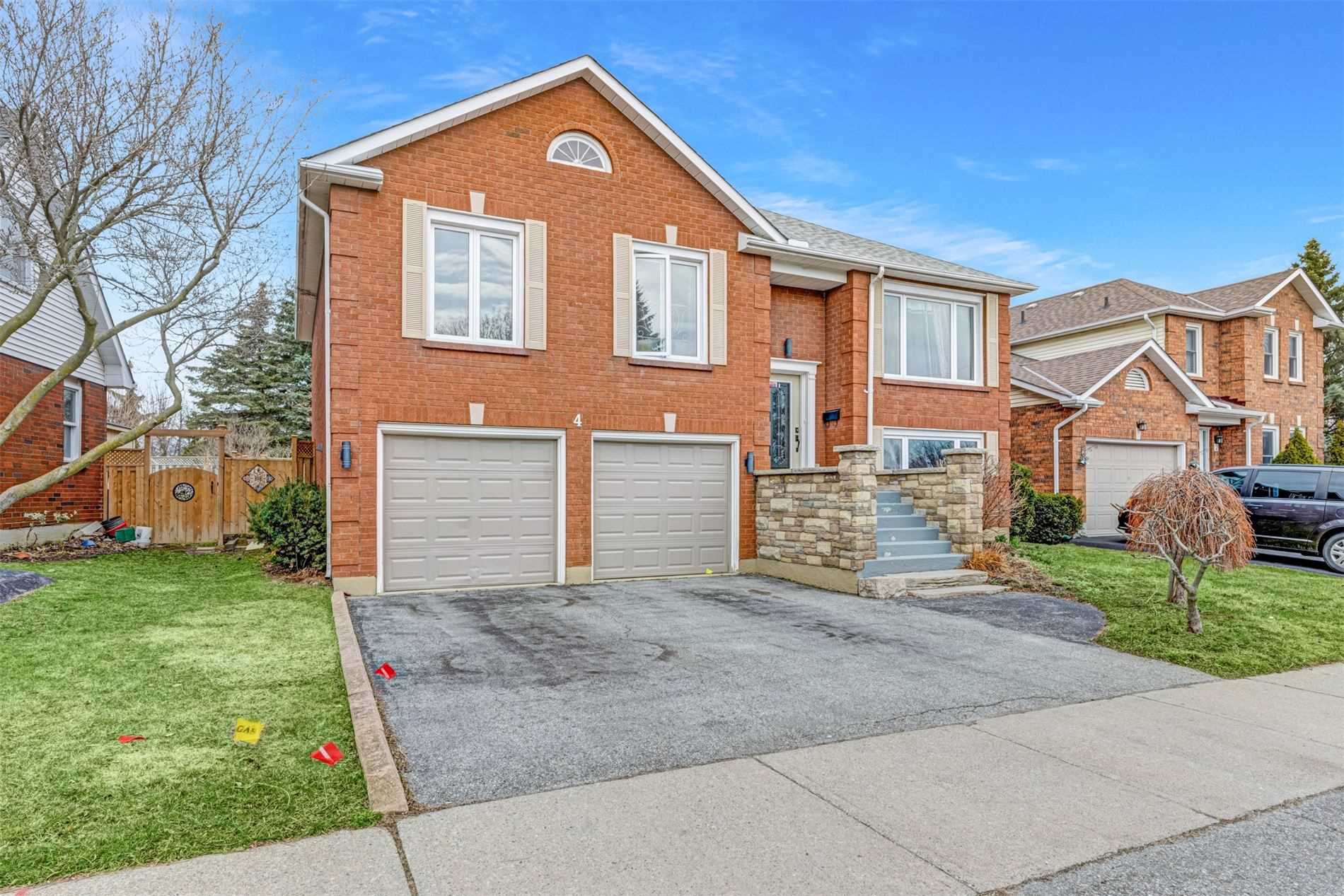 4 Orchard Park Dr