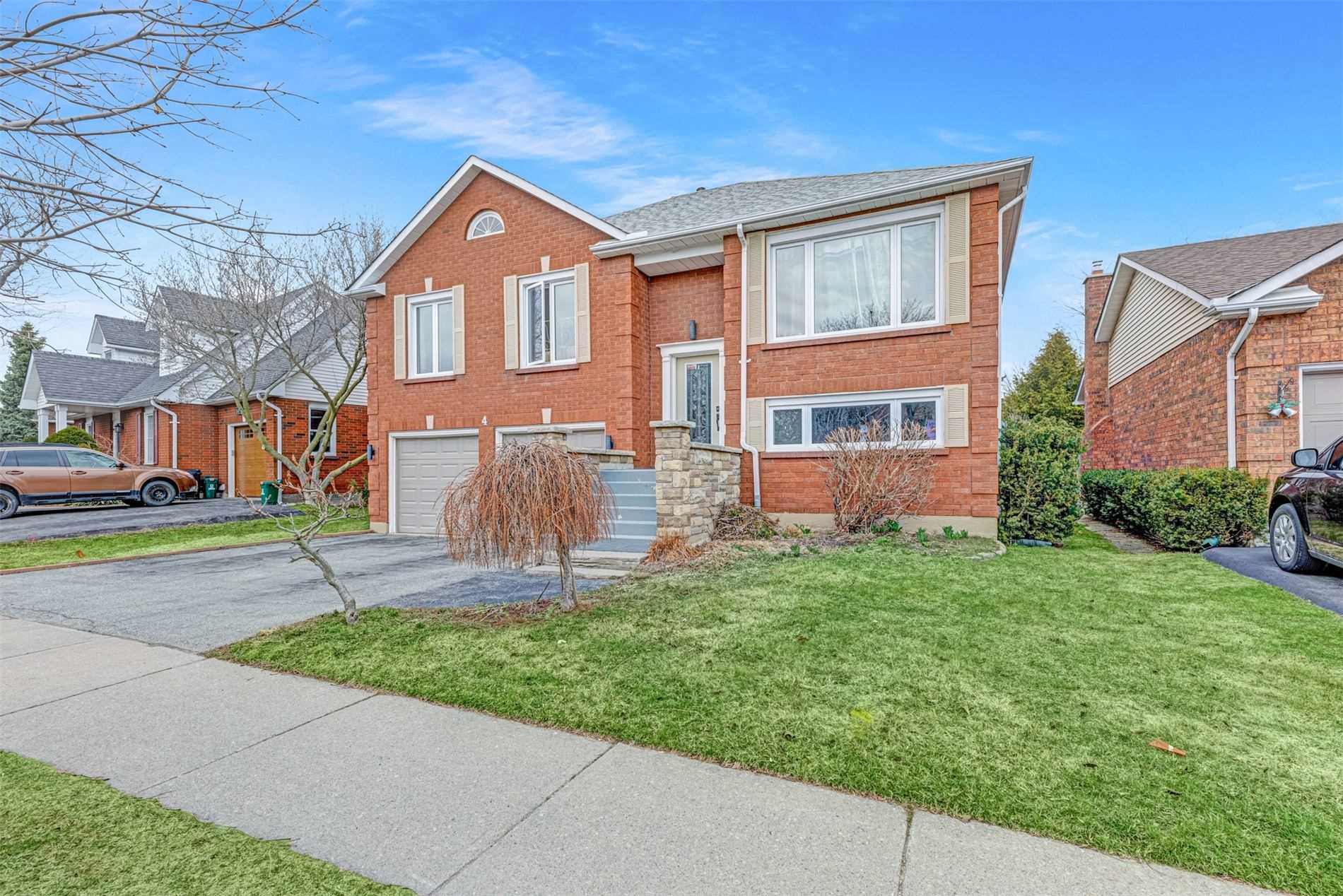 4 Orchard Park Dr