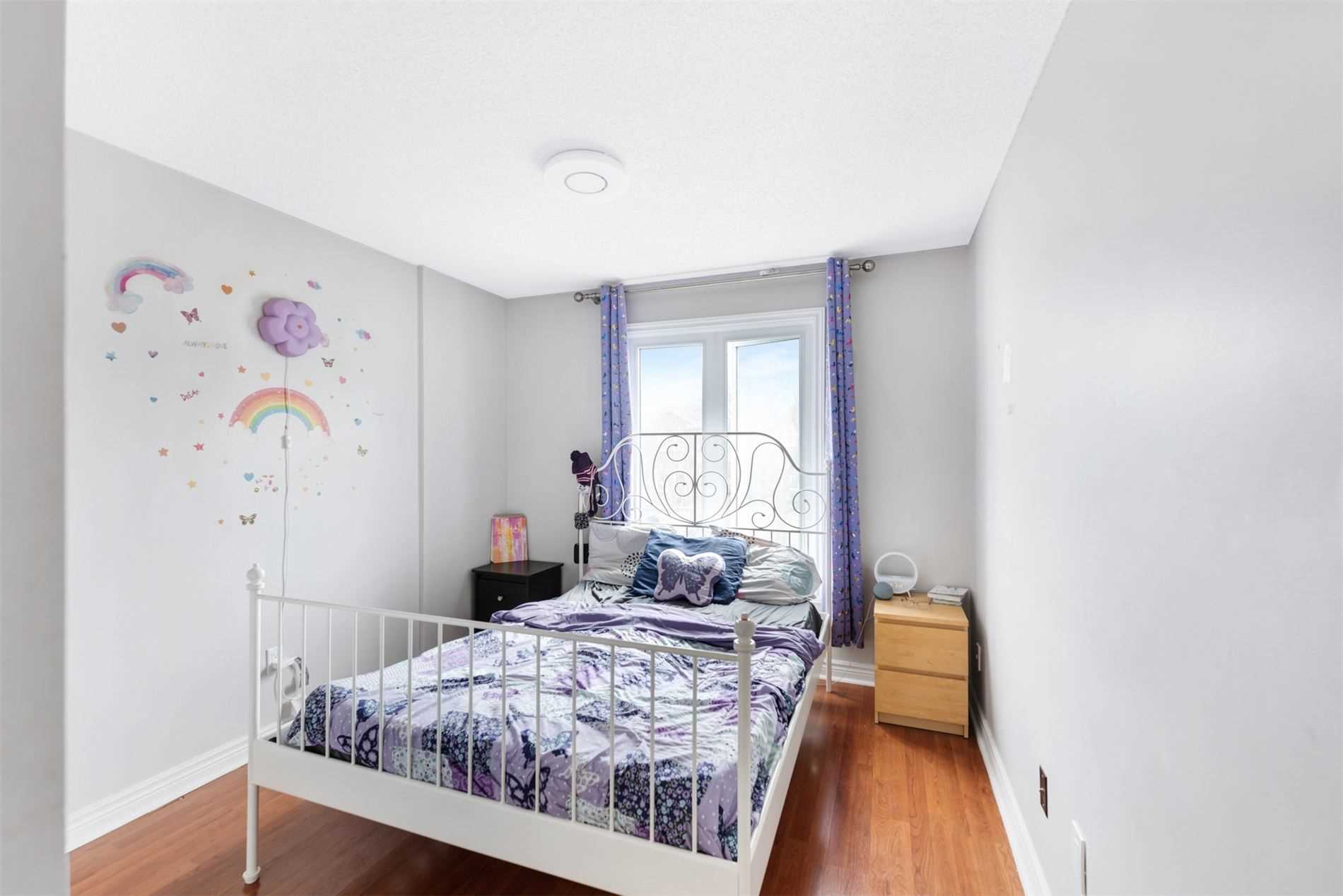4 Orchard Park Dr