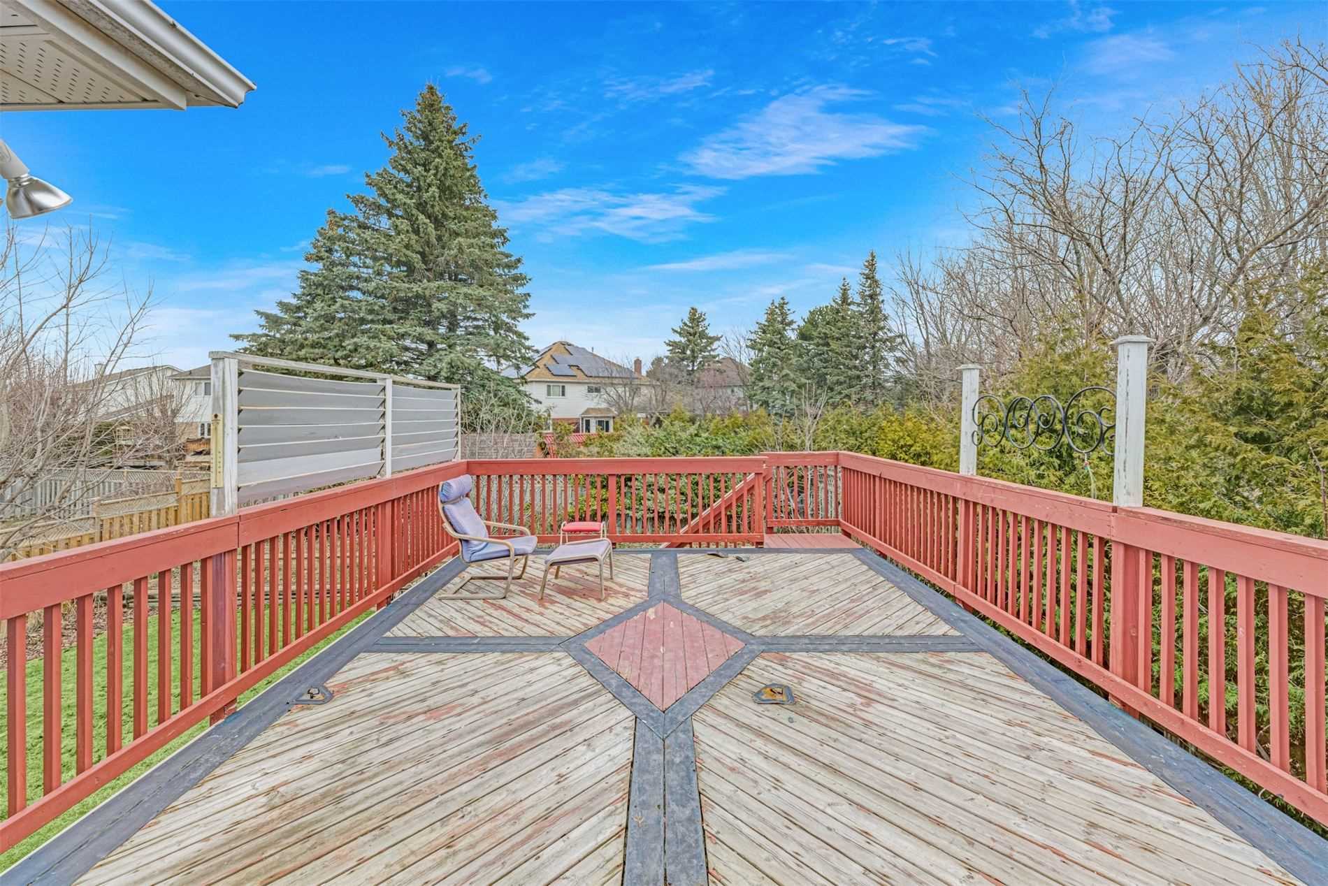 4 Orchard Park Dr
