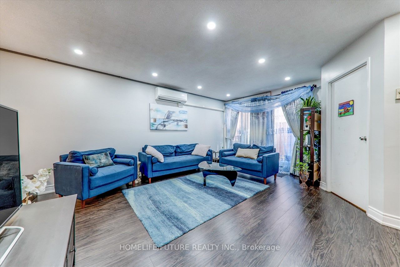 100 Mornelle Court #1018