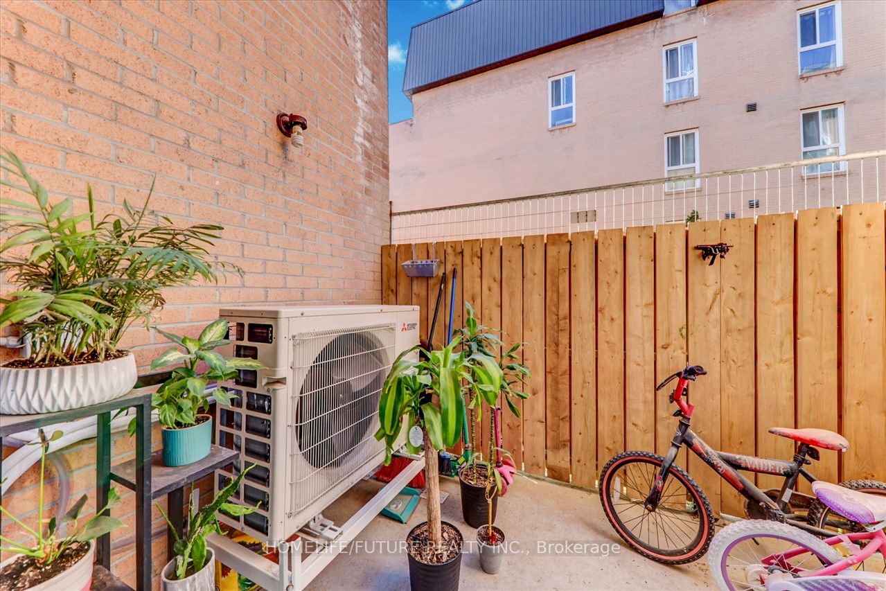 100 Mornelle Court #1018