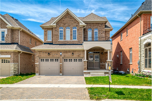 16 Ravensedge Crt, Whitby
