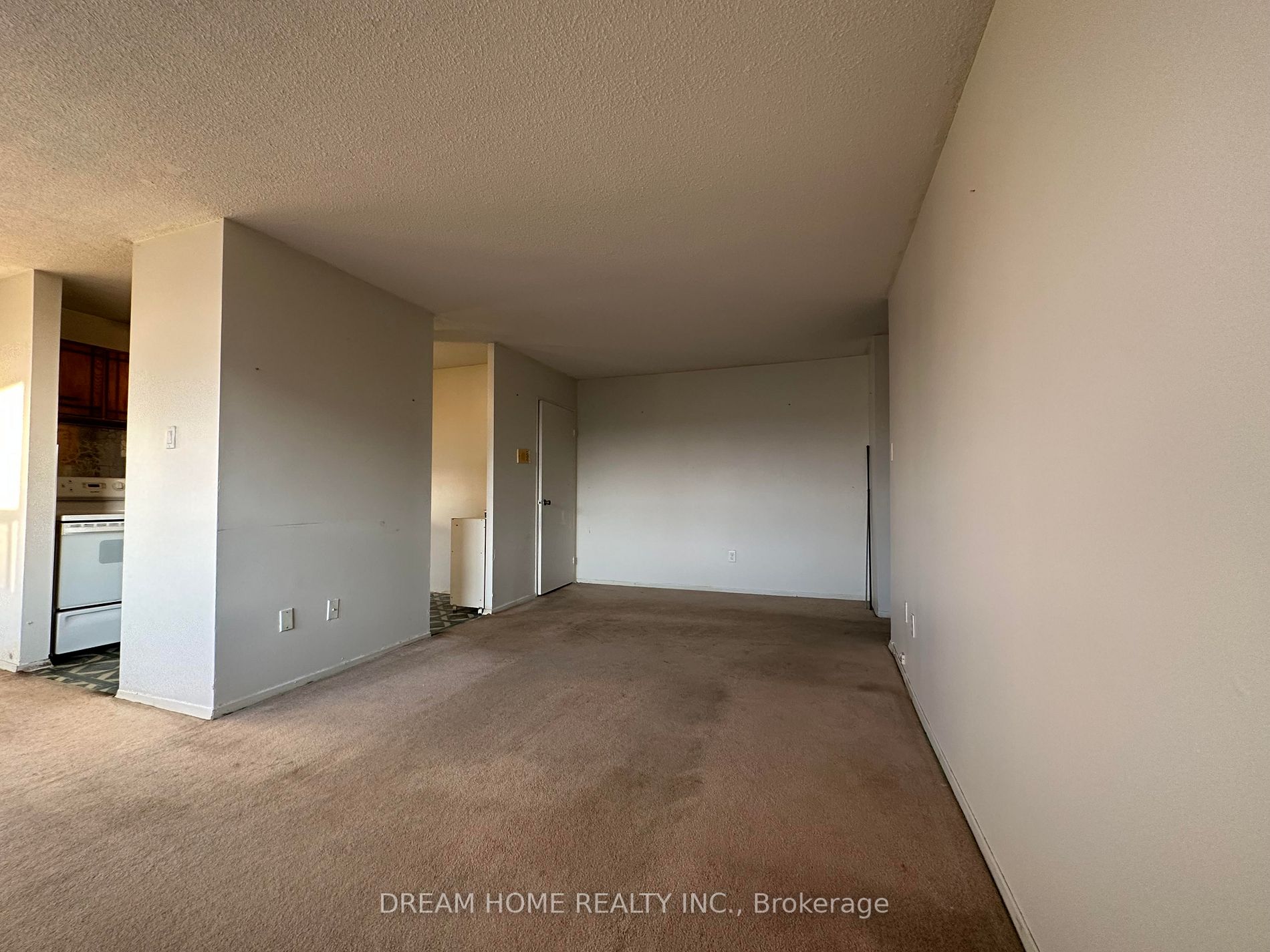 1950 Kennedy Rd, #808