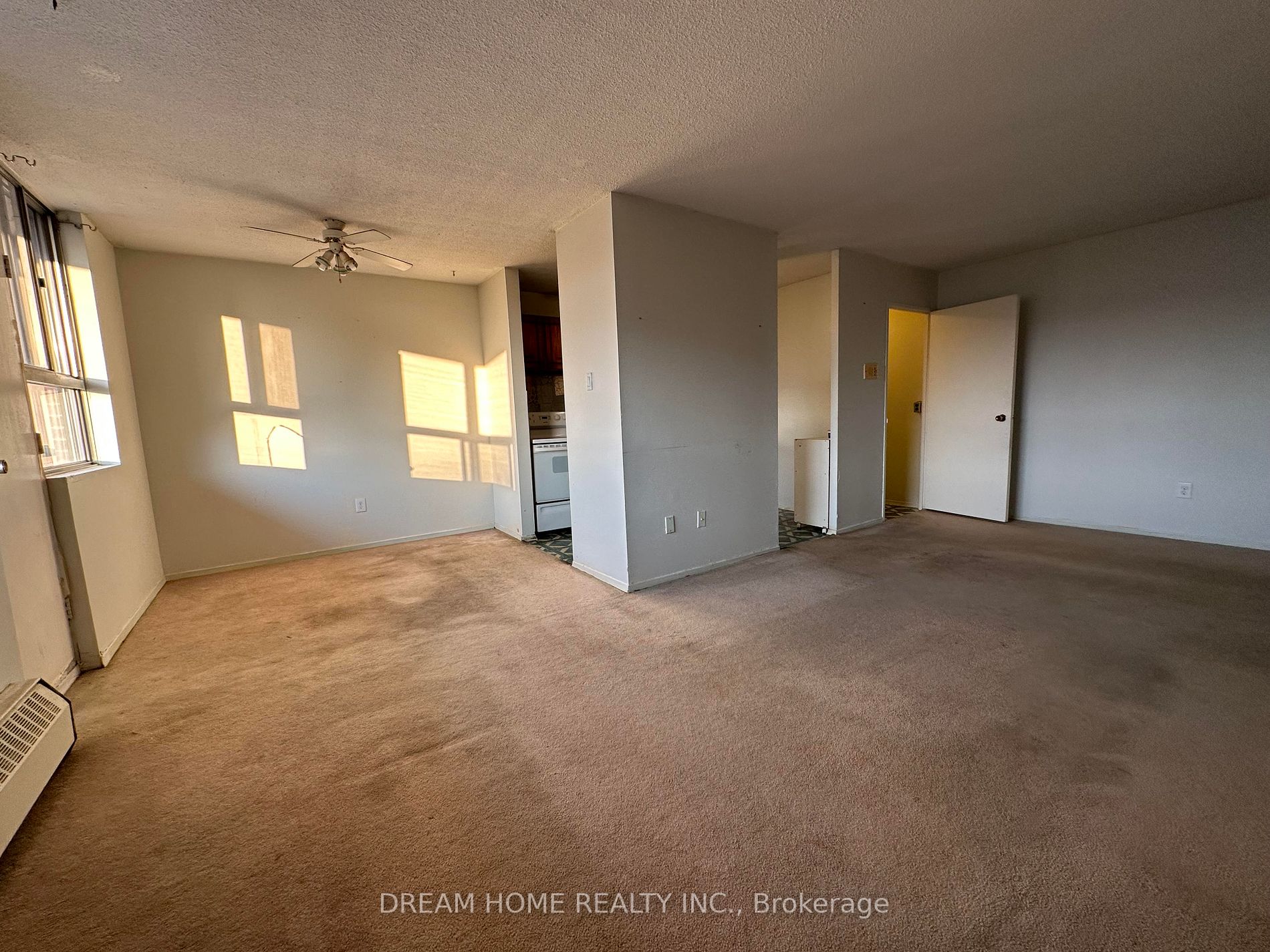 1950 Kennedy Rd, #808