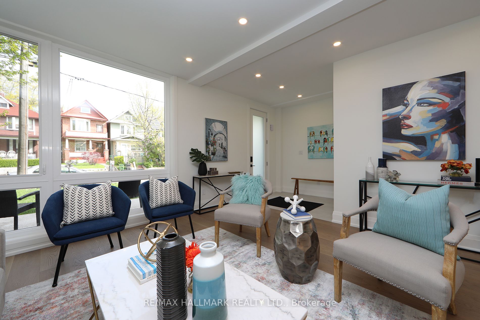 27 Hunter St
