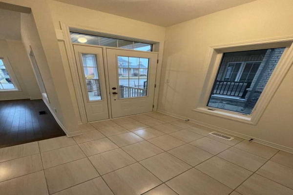 89 Richard Davies Cres, Clarington