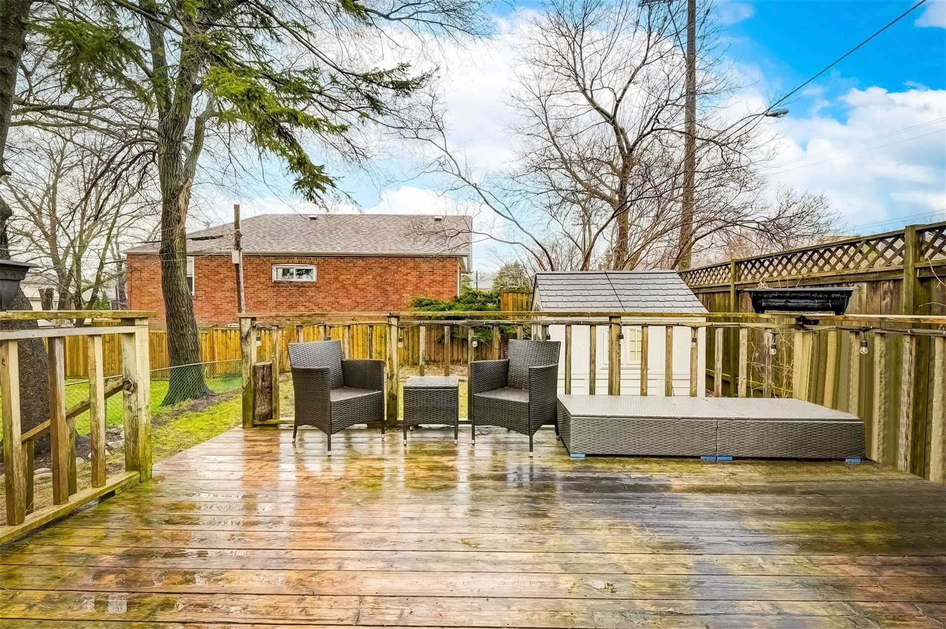 312 Warden Ave