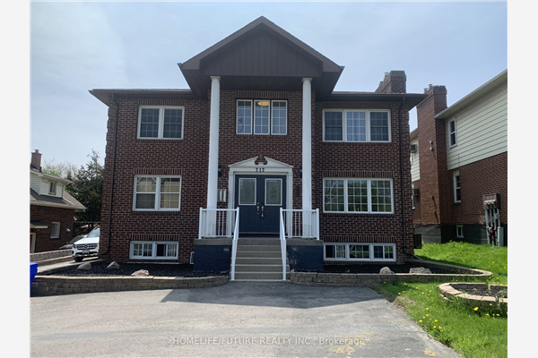 717 King St W, Oshawa