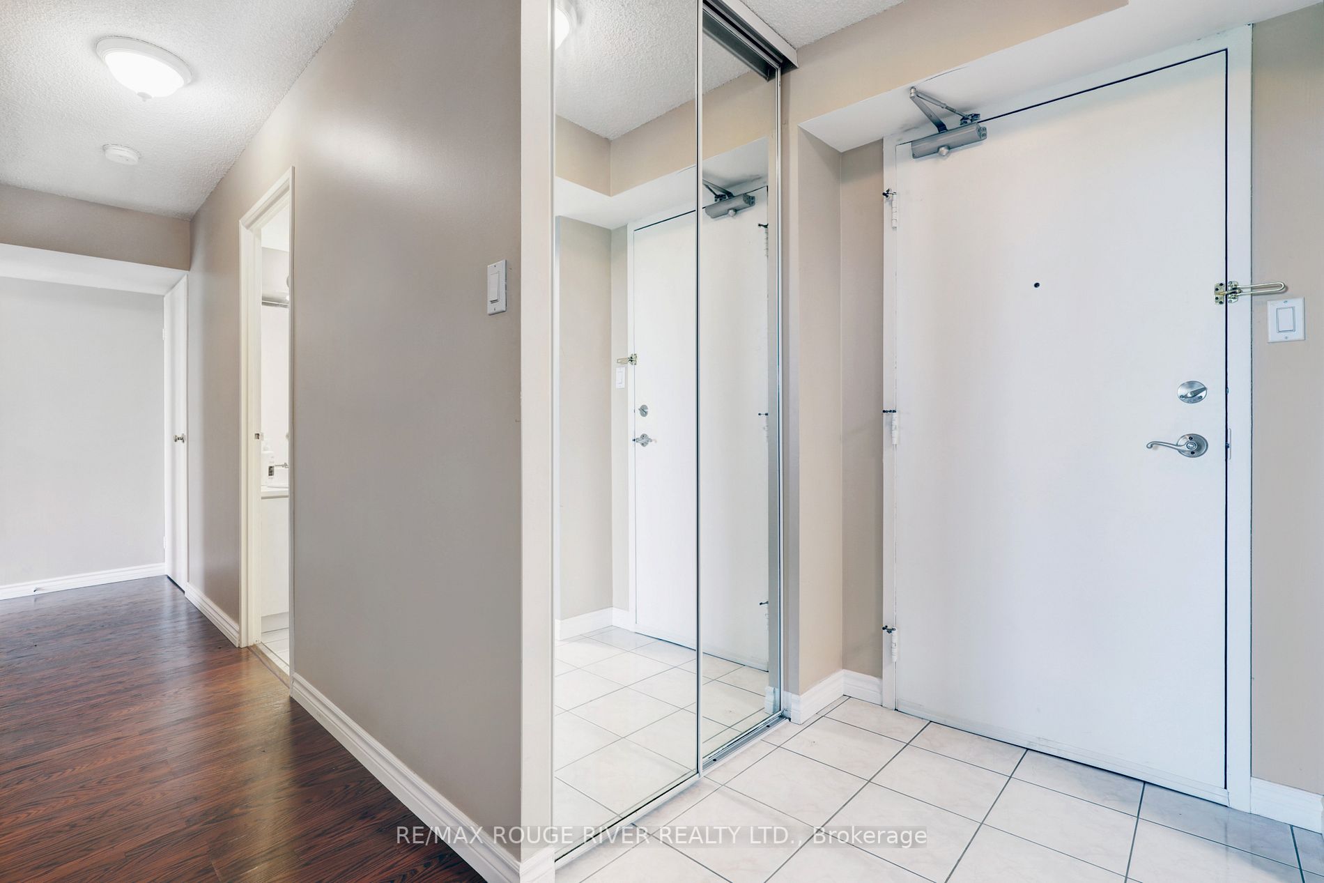 Listing E6014480 - Large Photo # 3