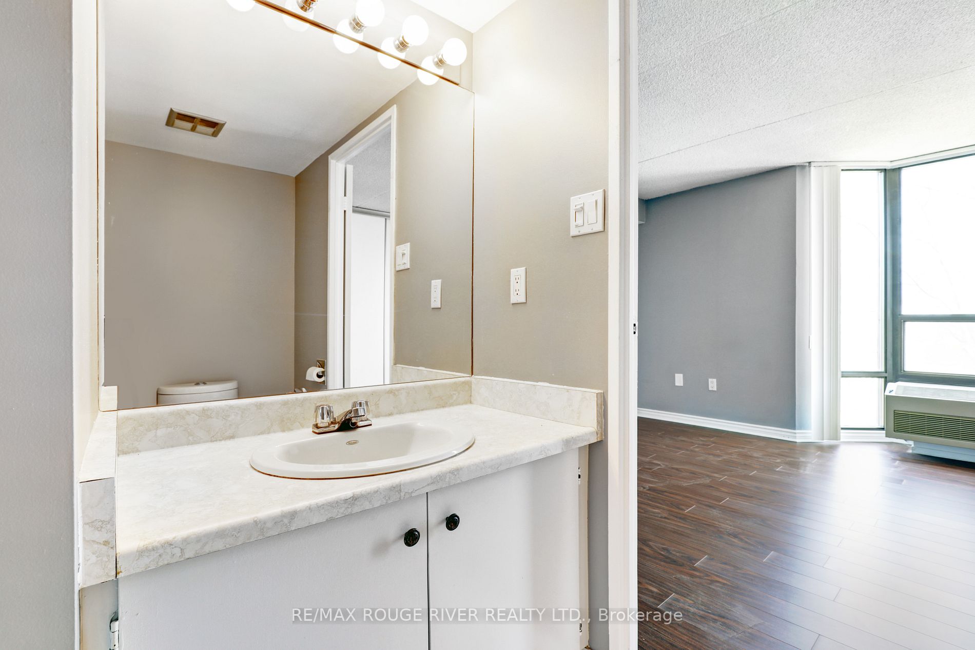 Listing E6014480 - Large Photo # 29