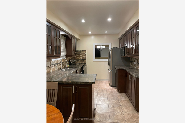 95 Enchanted Hills Cres, Toronto