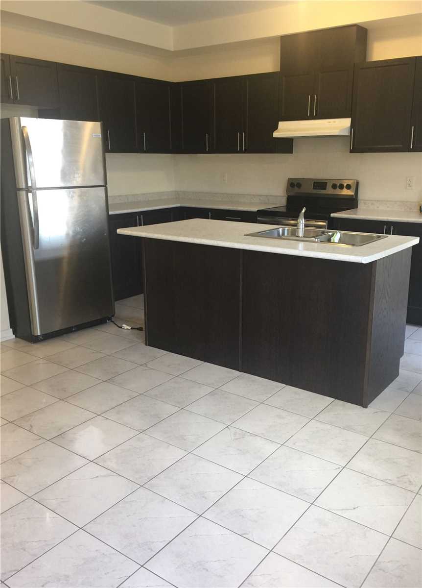 978 Kicking Horse Path