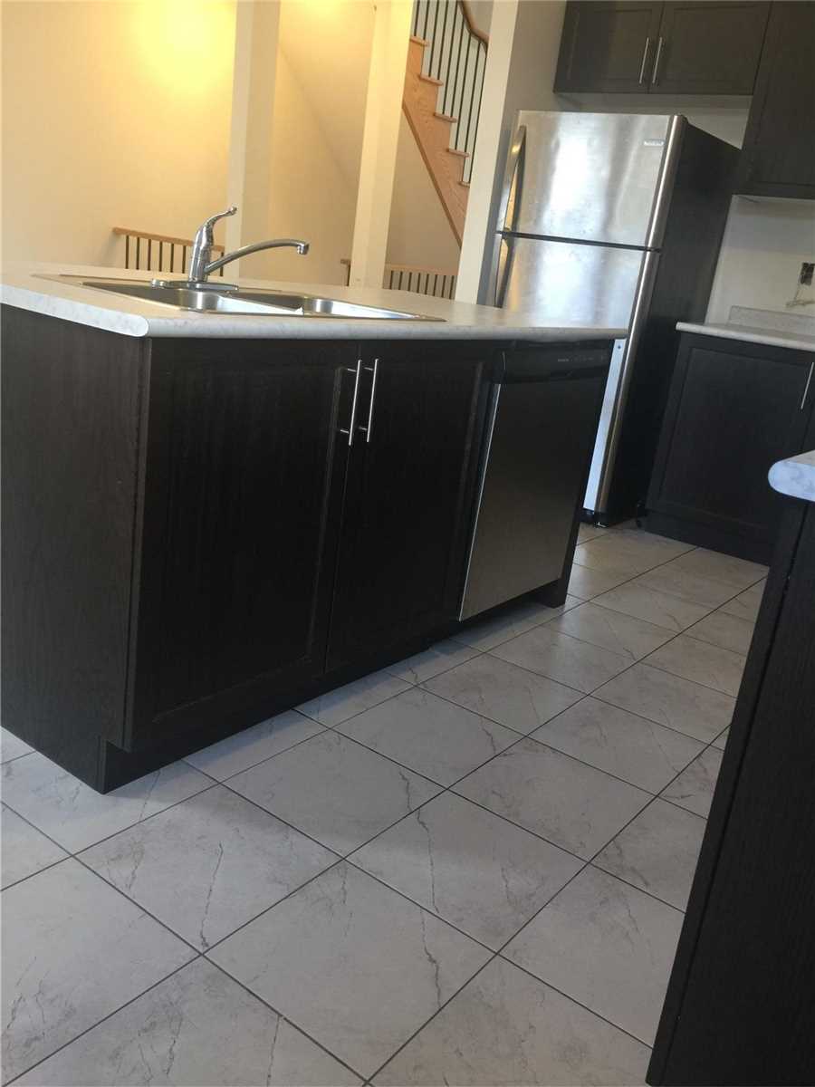 978 Kicking Horse Path