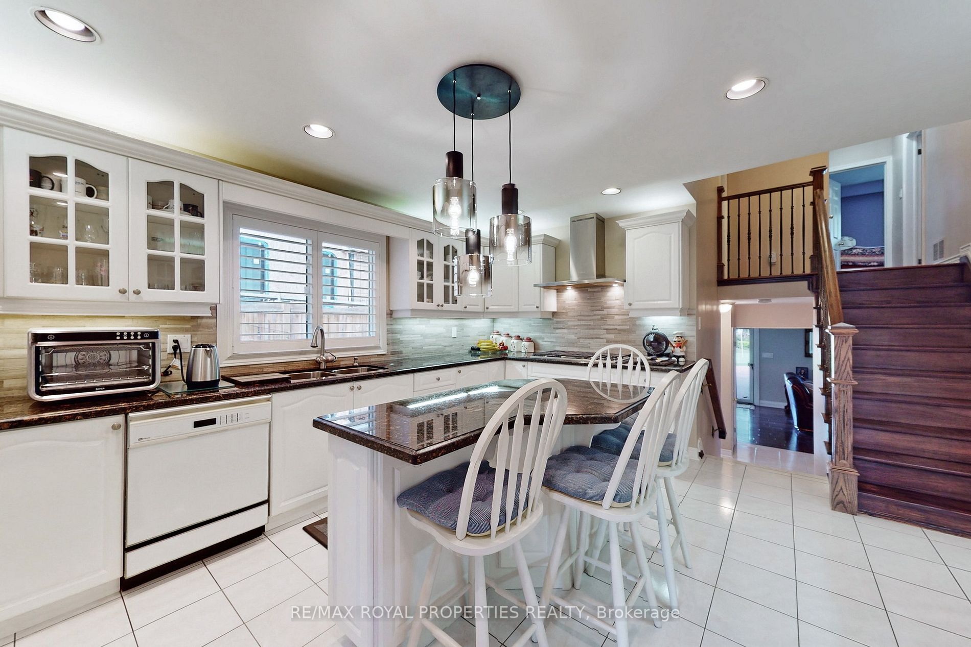 Listing E6015792 - Large Photo # 12