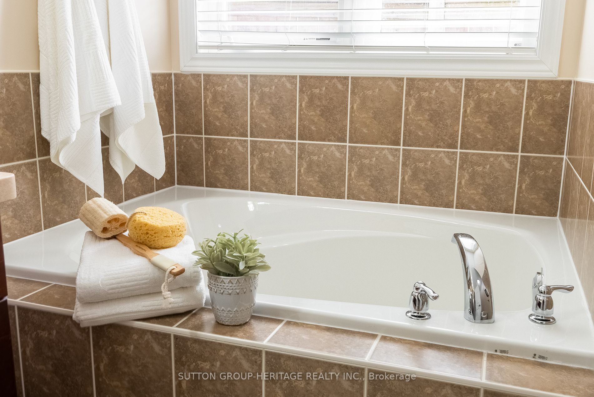 Listing E6016460 - Large Photo # 23