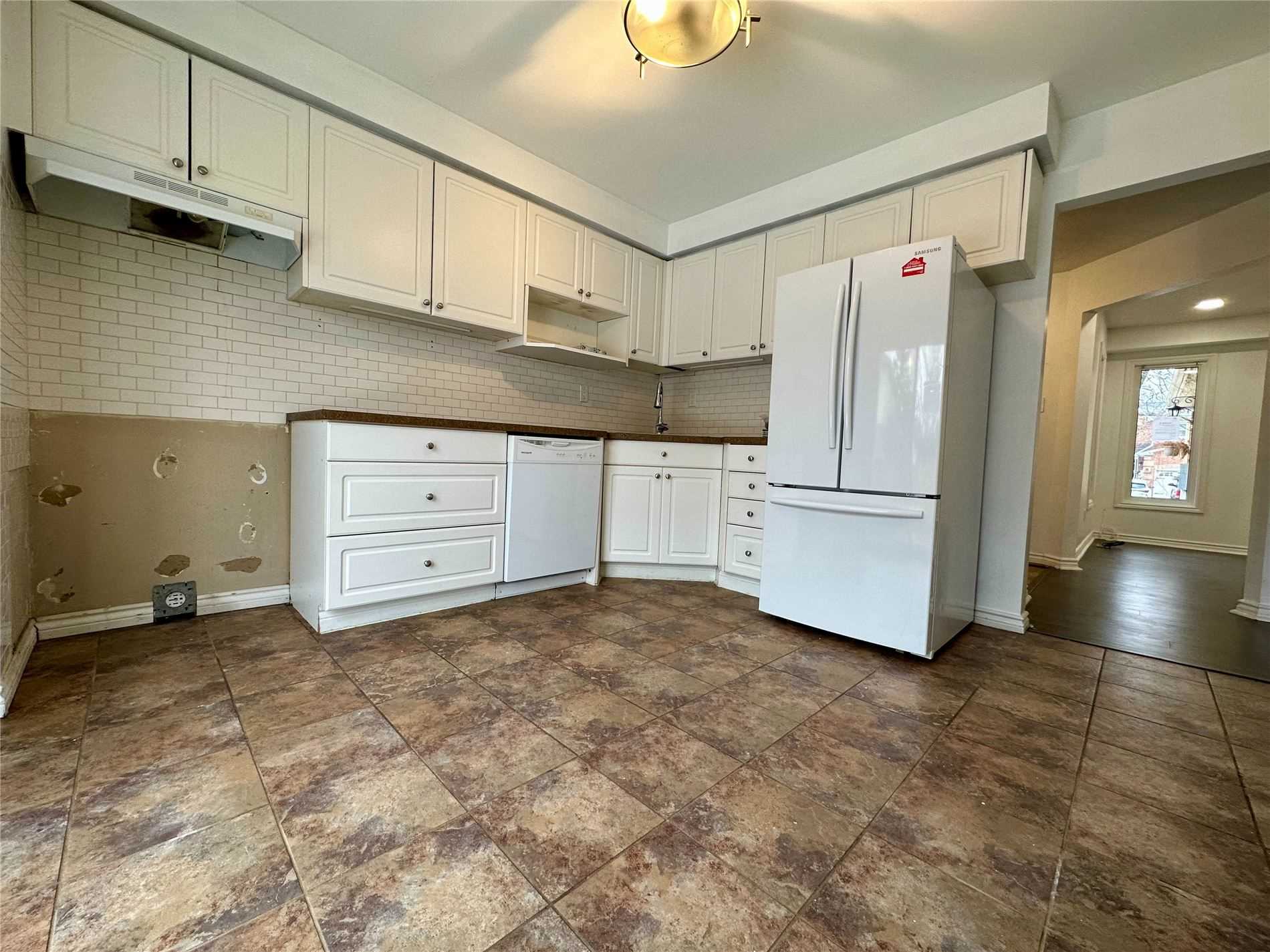 77 Stuart Rd