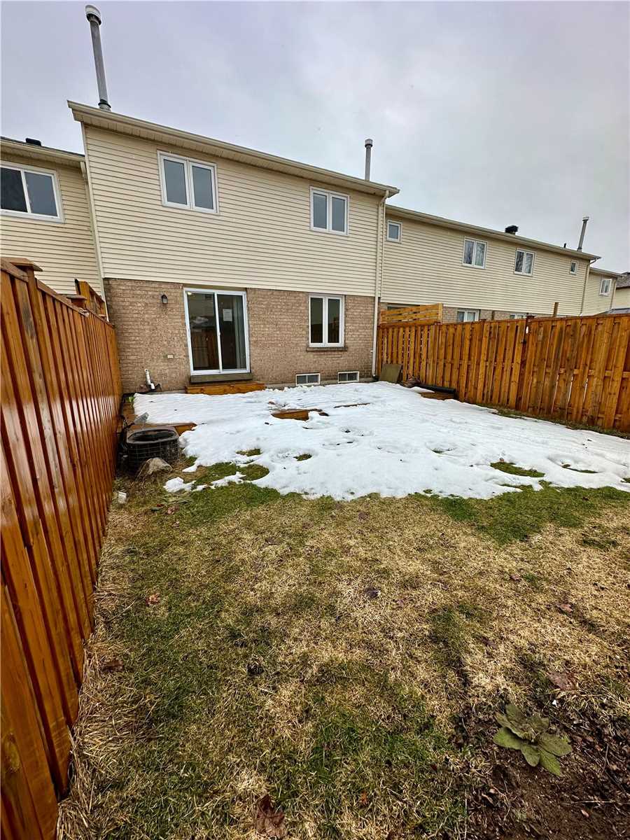 77 Stuart Rd