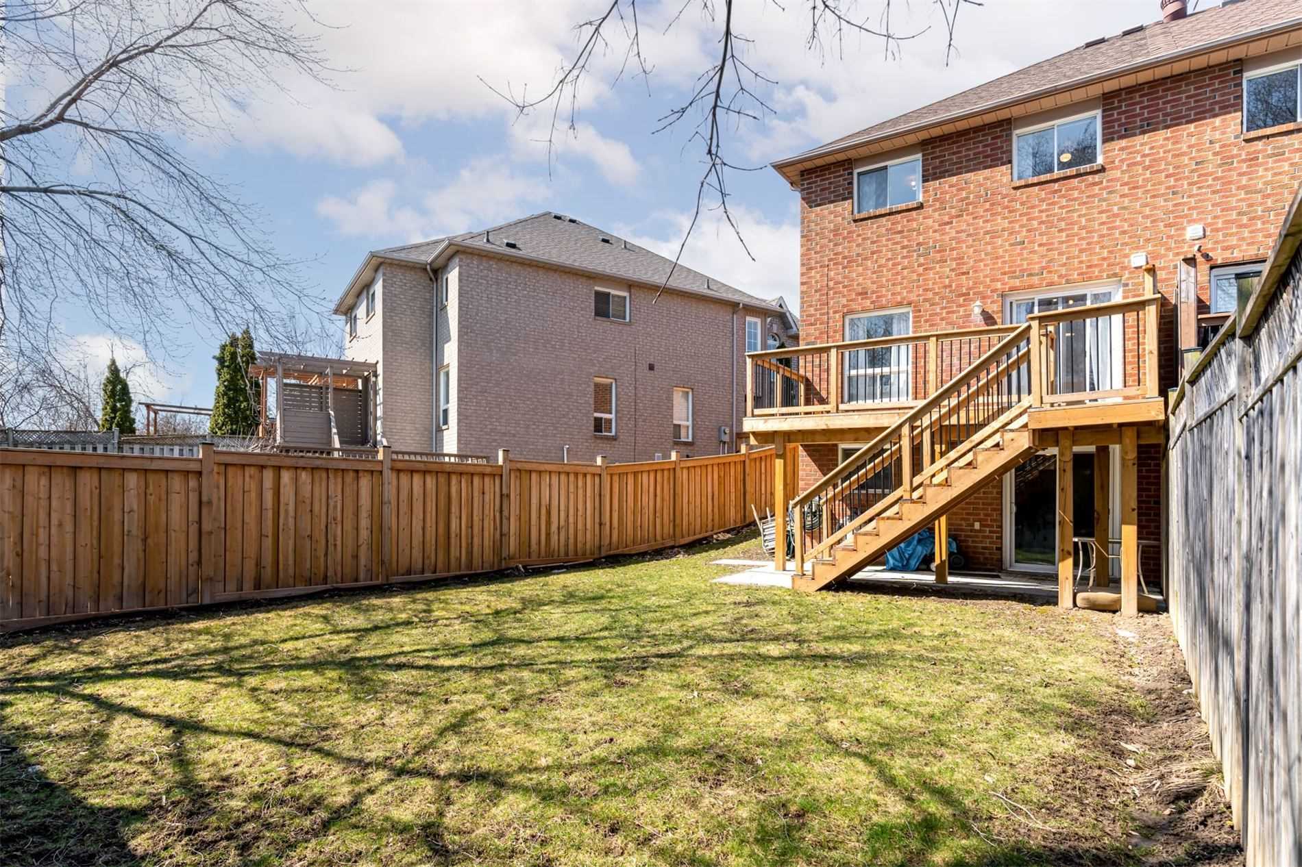 1610 Autumn Cres