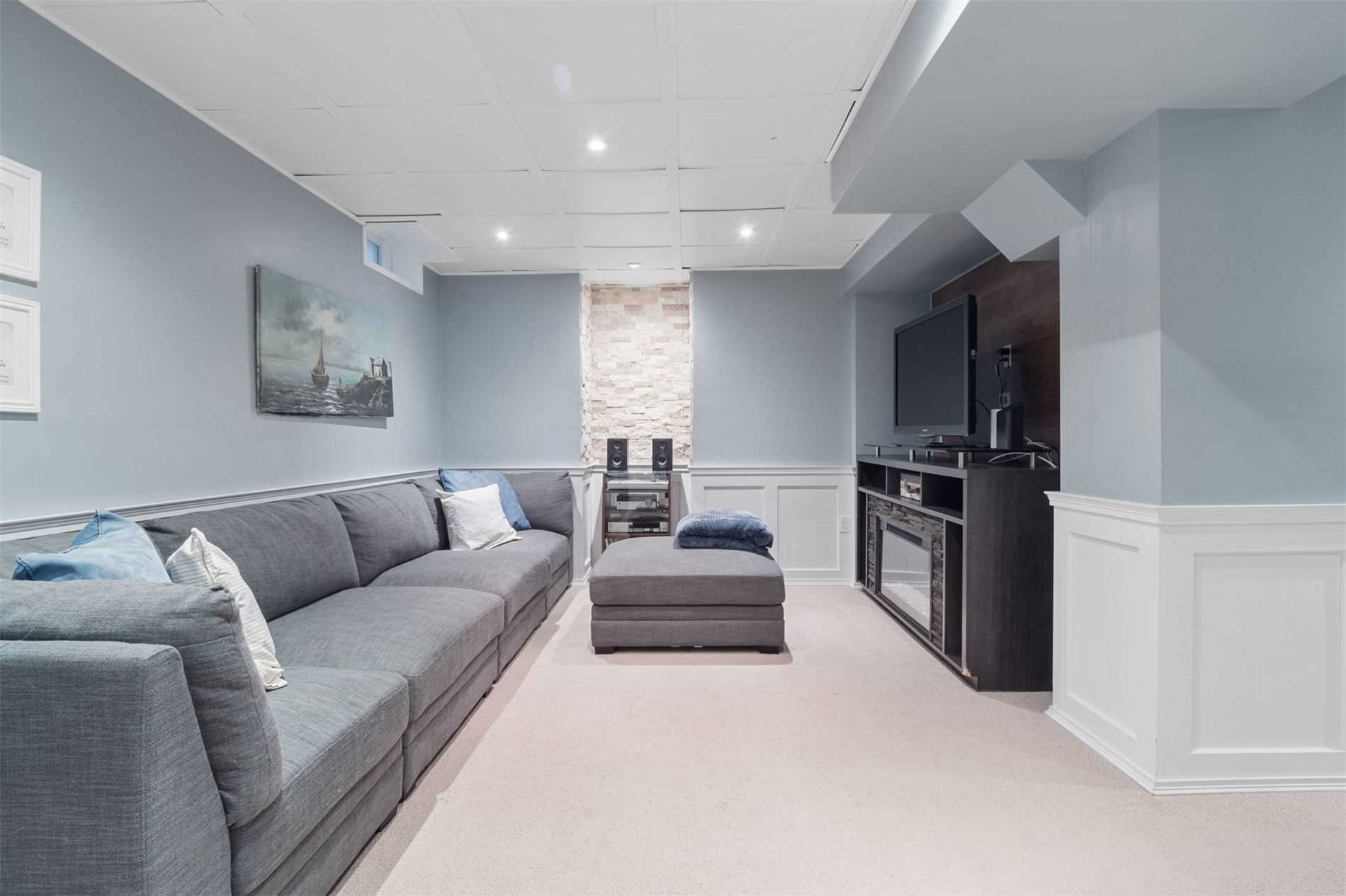 160 Harbourside Drive