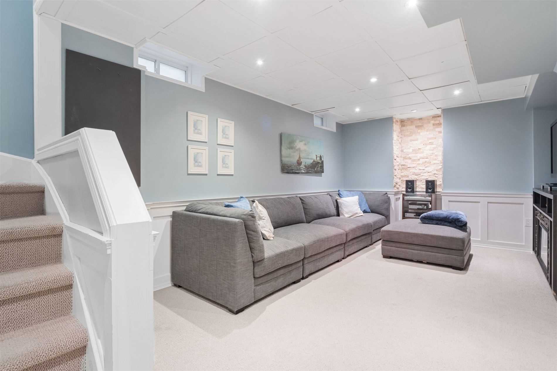 160 Harbourside Drive