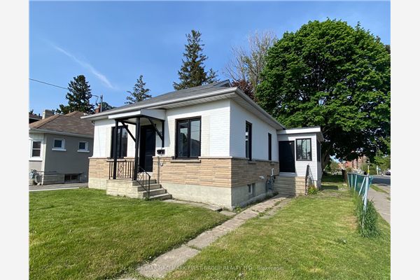 129 Burk St, Oshawa