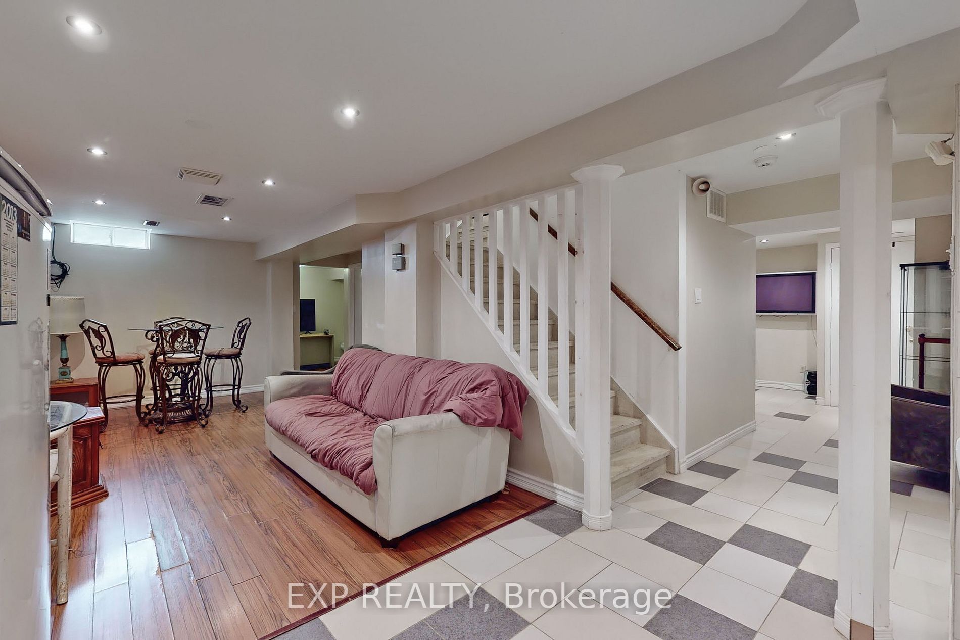 97 Grover Dr