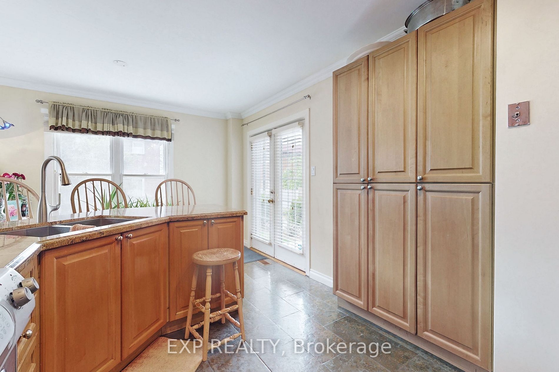 97 Grover Dr