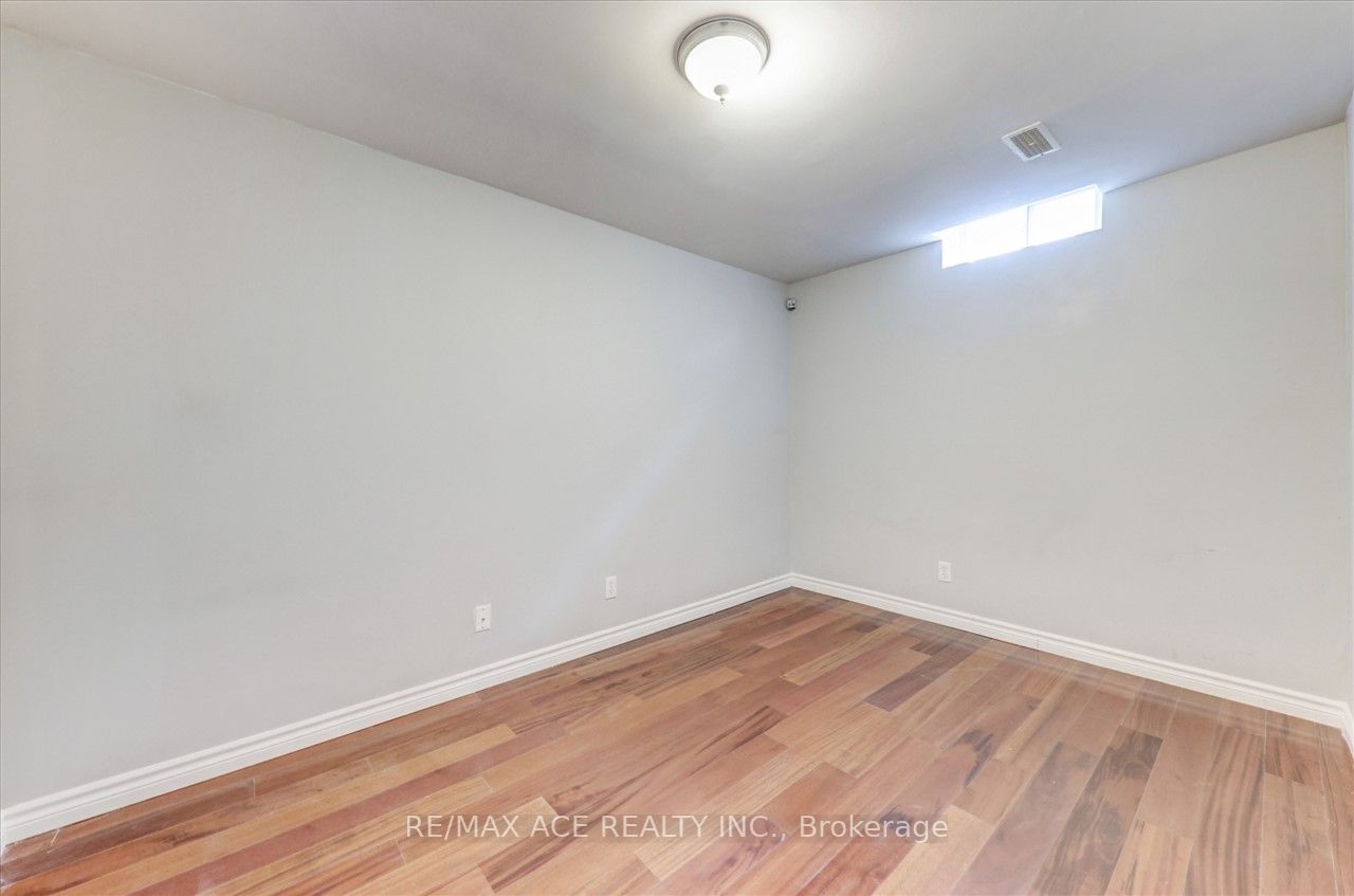 Listing E6021372 - Large Photo # 34