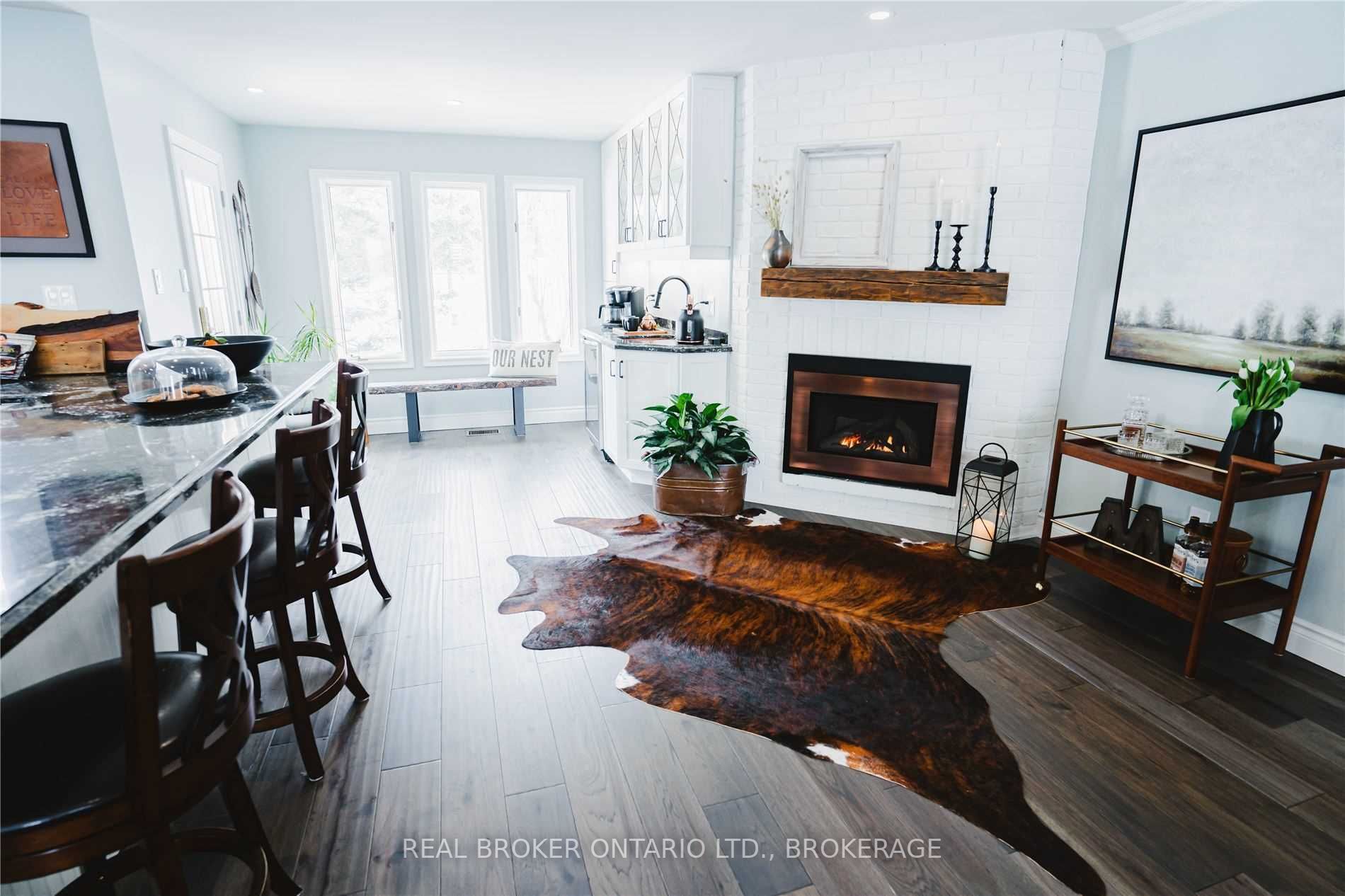 97 Ambleside Dr