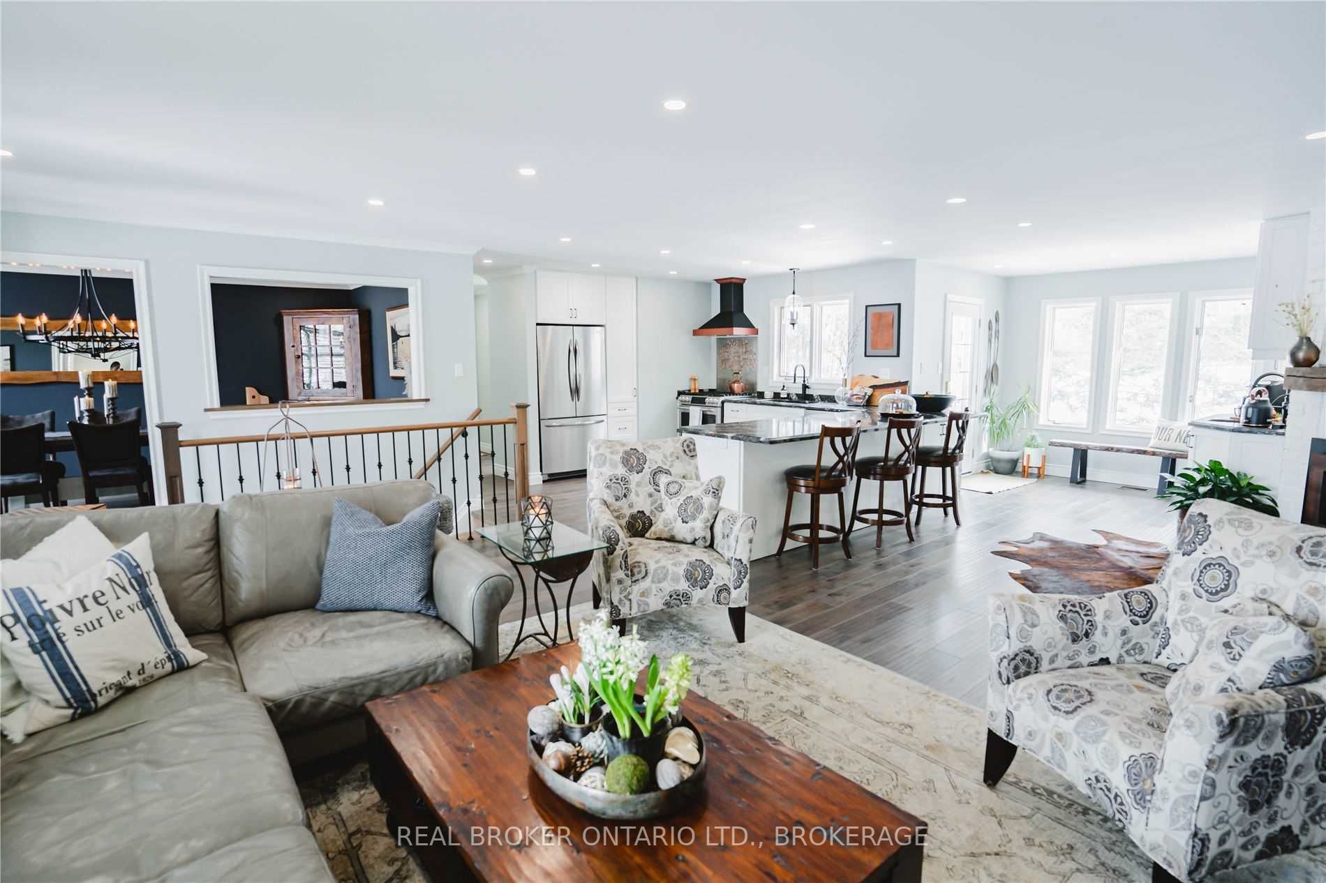 97 Ambleside Dr