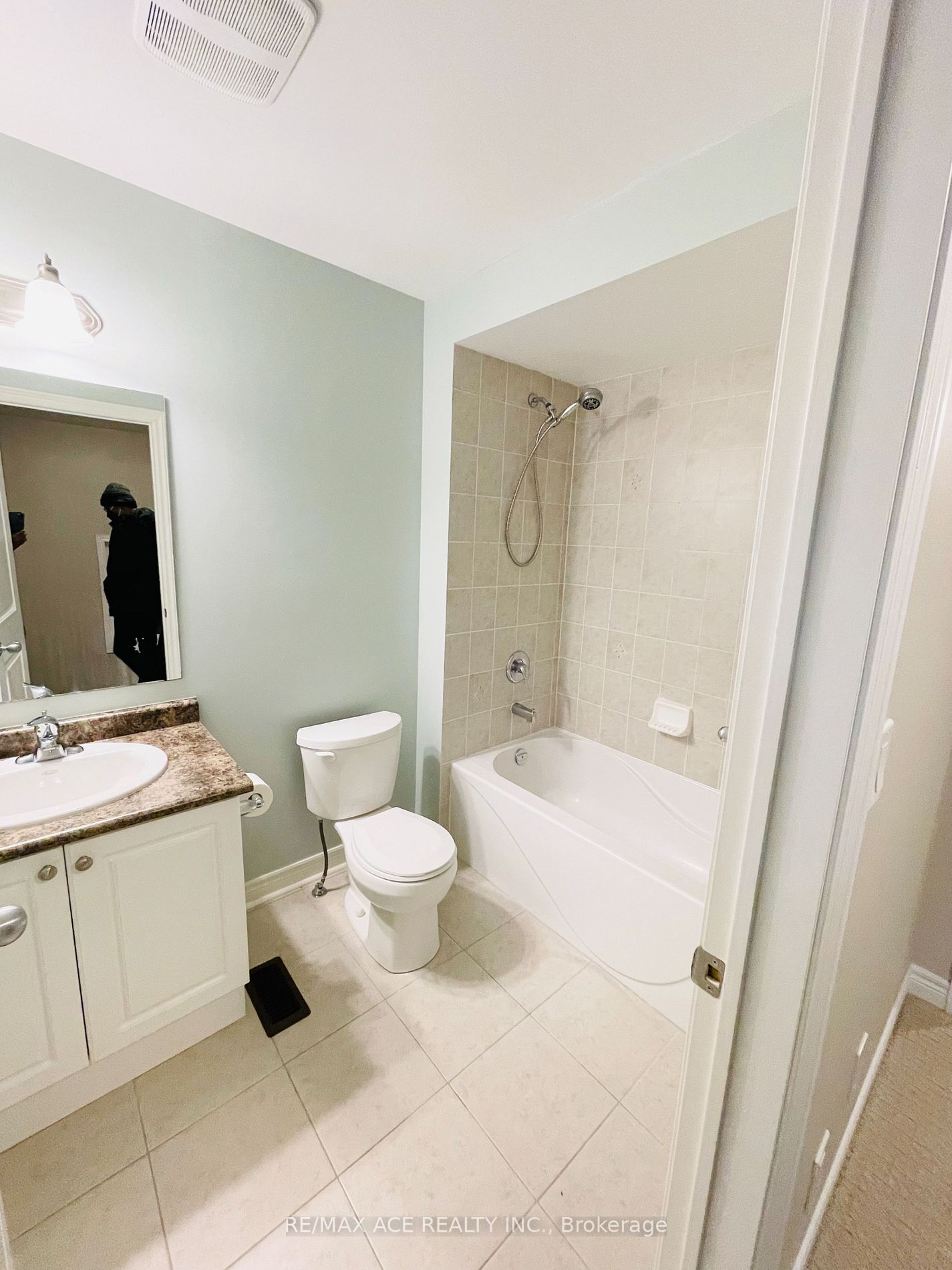 Listing E6023360 - Large Photo # 11