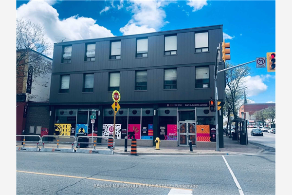 101 Dundas St W, Whitby