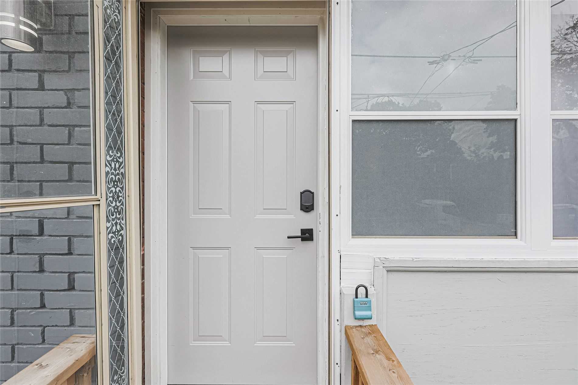 15 Westbrook Ave