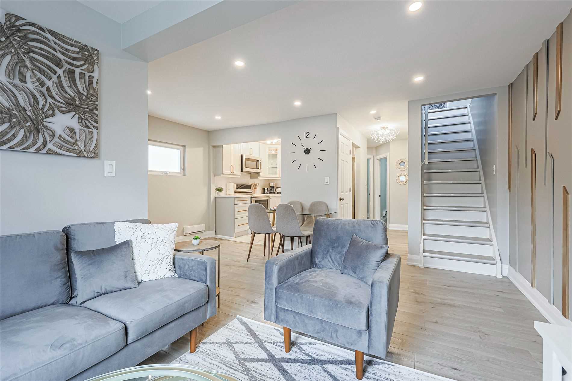 15 Westbrook Ave