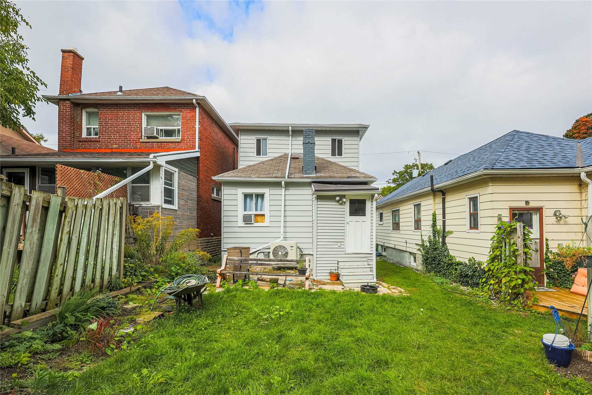 15 Westbrook Ave