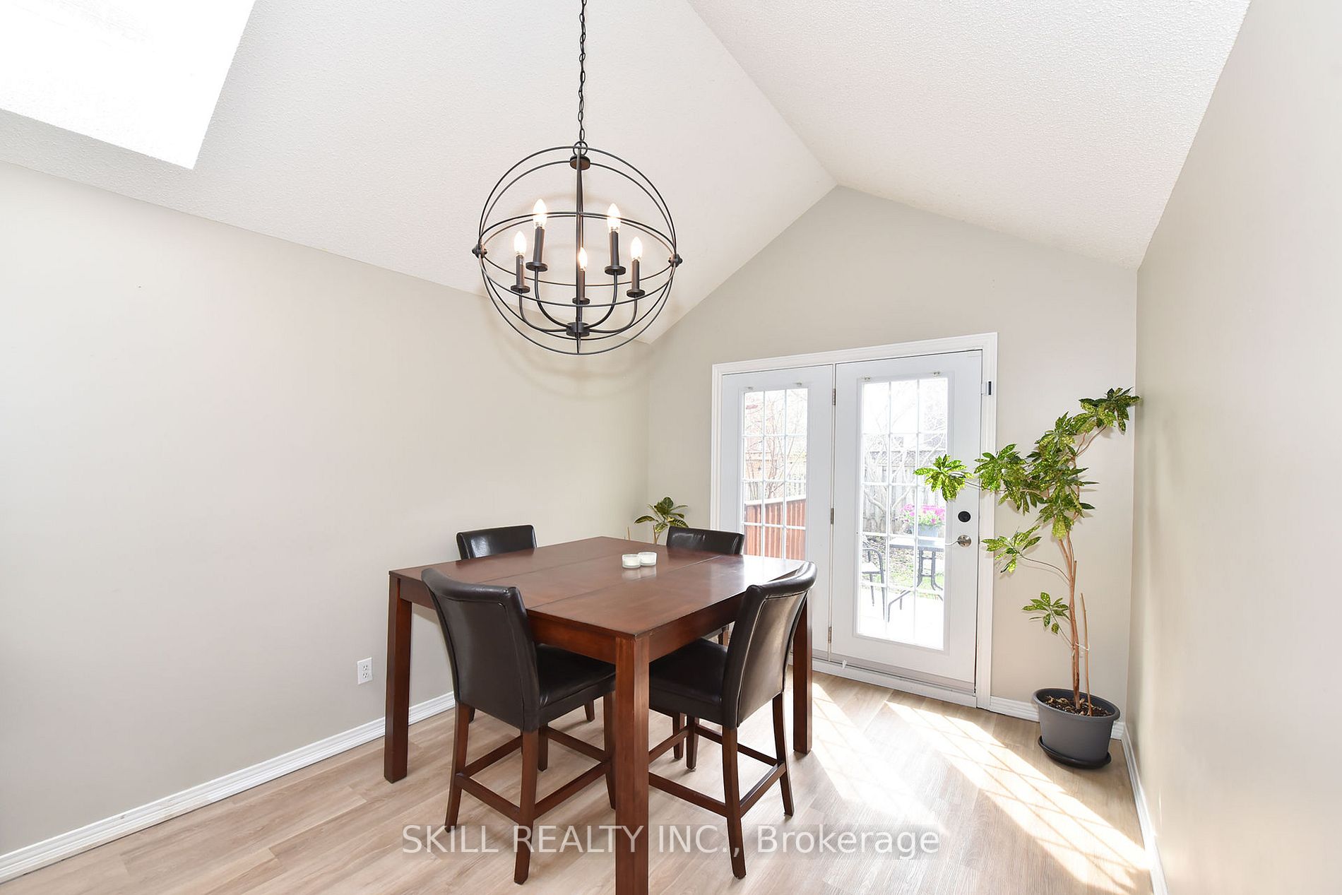Listing E6023976 - Large Photo # 16