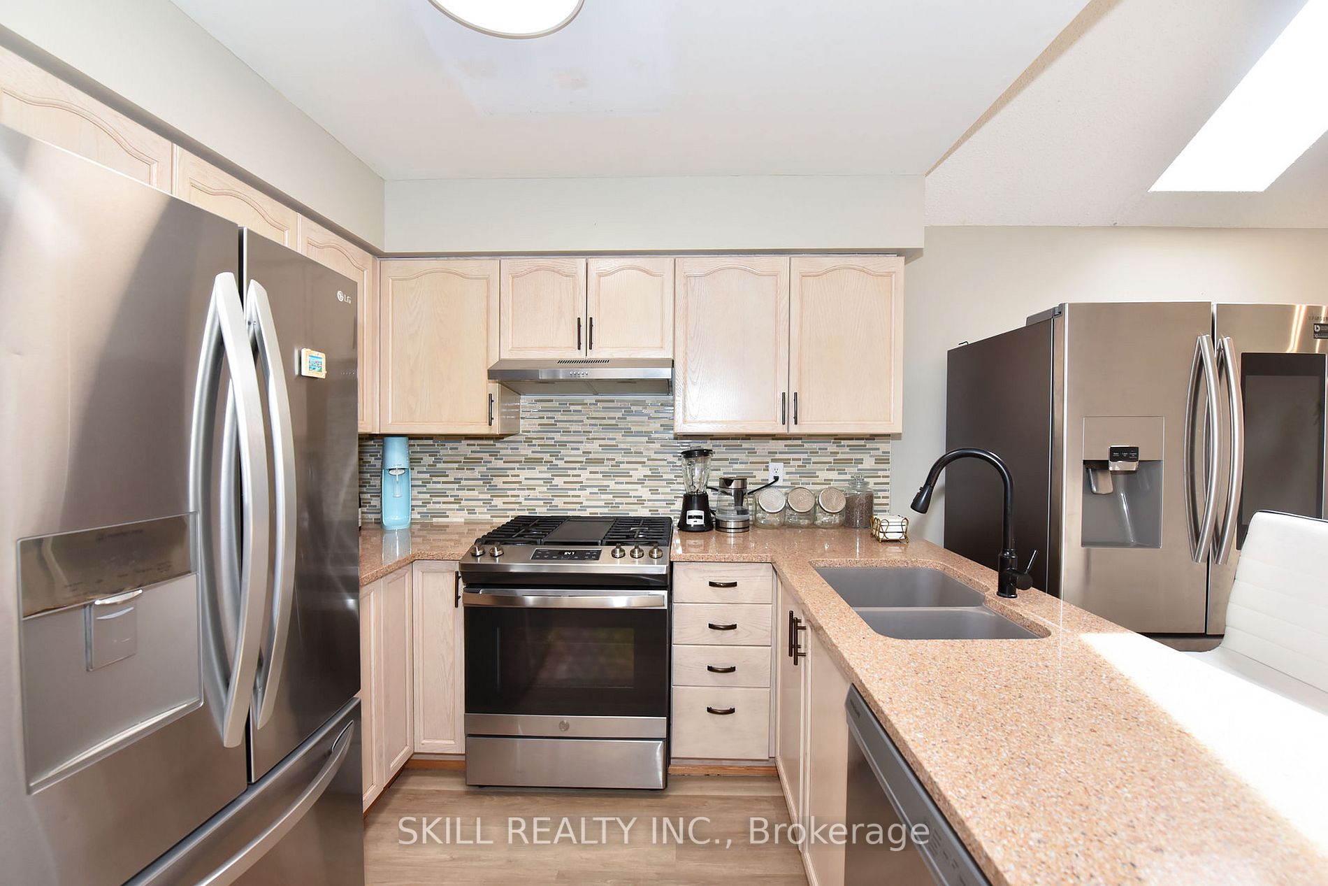 Listing E6023976 - Large Photo # 14