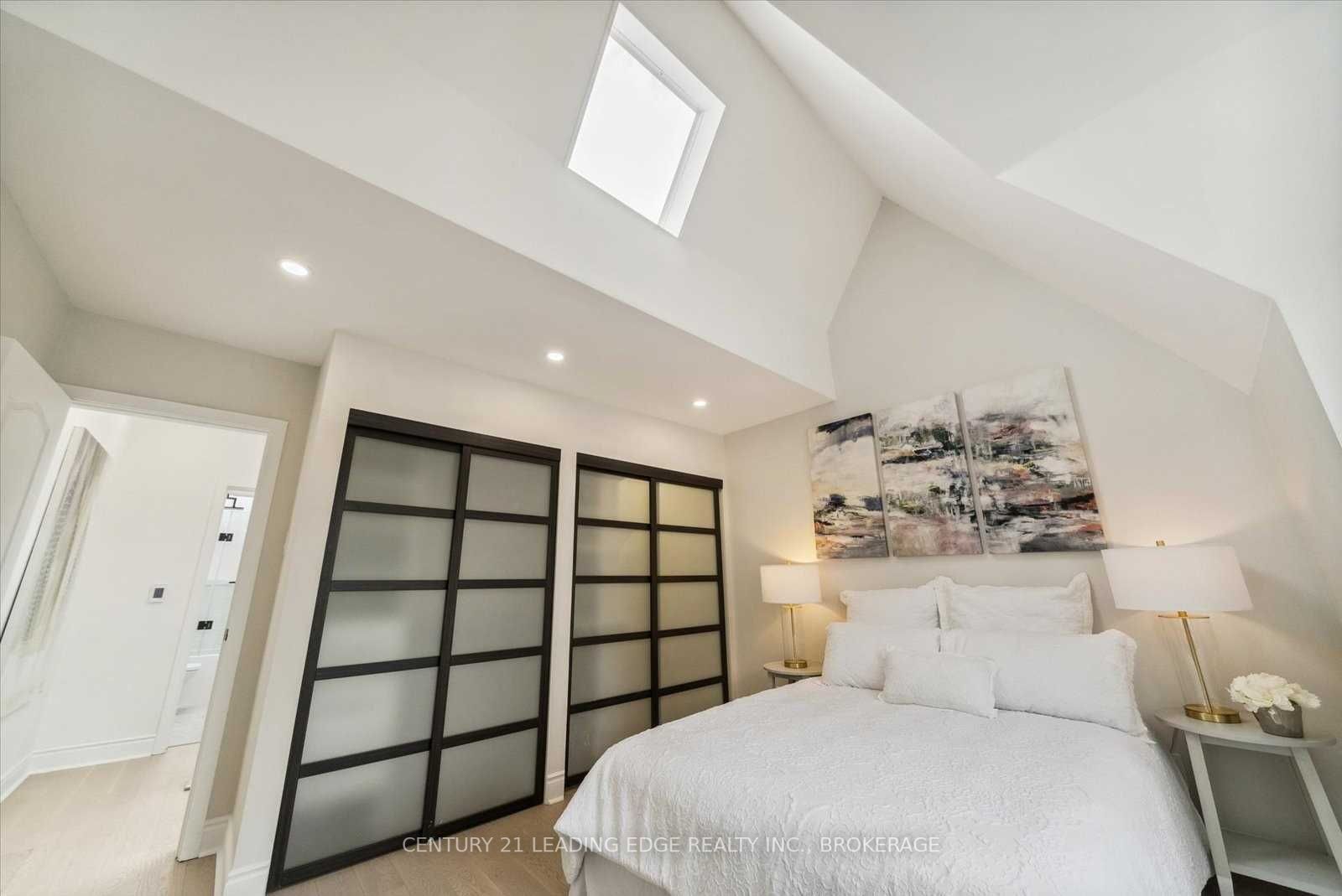 3 Lockwood Rd