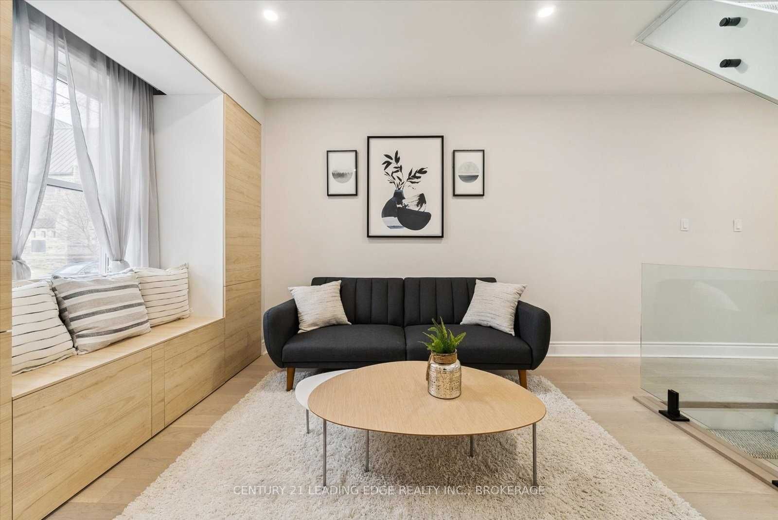 3 Lockwood Rd