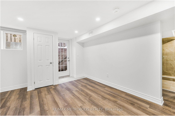 43 Catherine Dr, Whitby